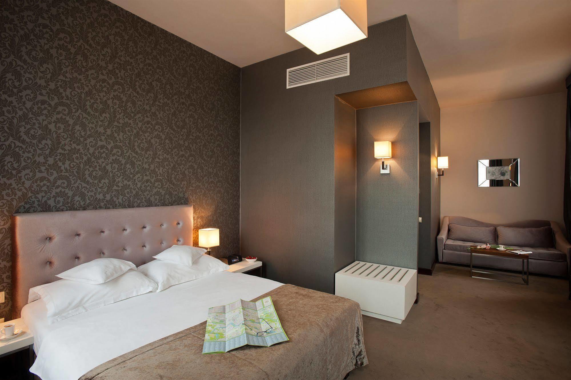 Unicus Old Town Hotel 4*
